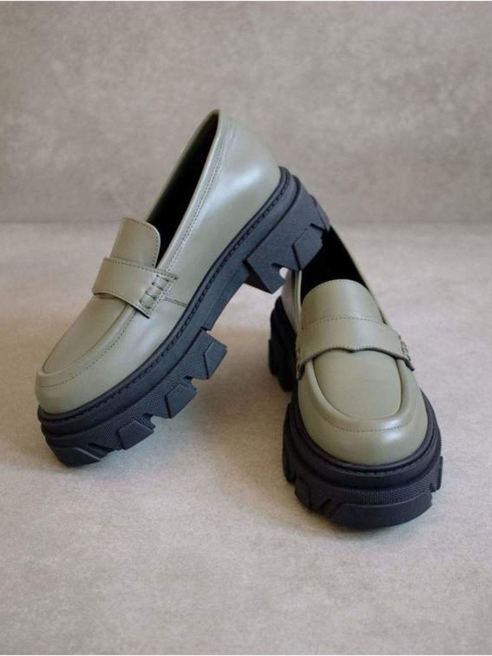 ALOHAS TRAILBLAZER LOAFER - DUSTY OLIVE SIZE 39 (8-8.5 US)